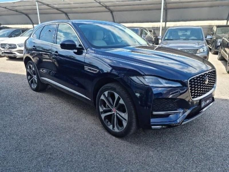 Utilisé 2023 Jaguar F-Pace SE SUV | 61 990 € - Image 1/4