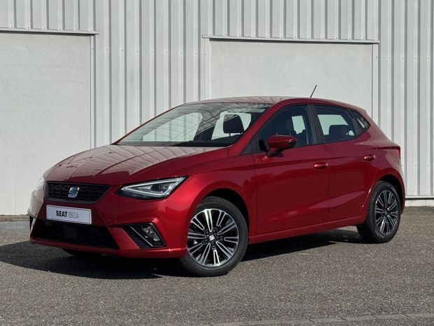 Rouge Utilisé 2024 Seat Ibiza Copa | 18 990 € (Prix assez cher) - Image 1/4