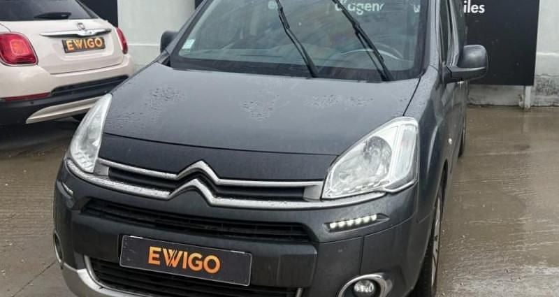 Bleu Utilisé 2015 Citroën Berlingo Feel Monospace | 10 989 € (Prix juste) - Image 1/4