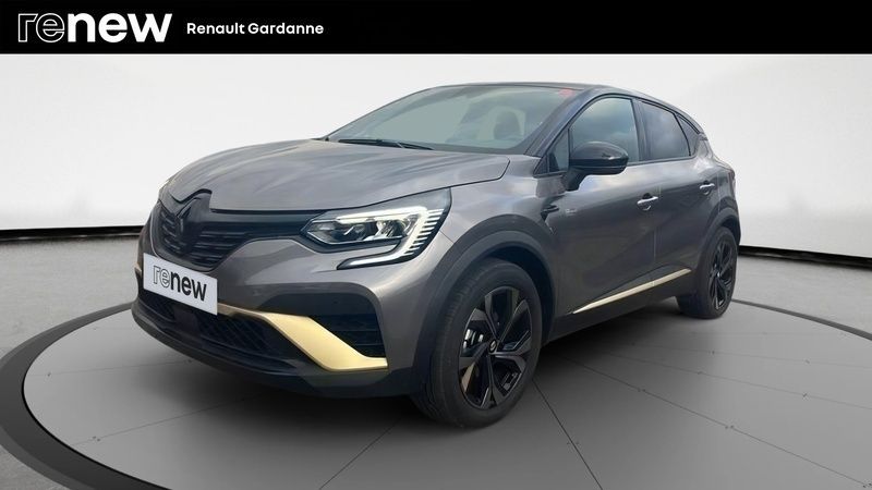 Gris Utilisé 2023 Renault Captur SUV | 23 990 € (Prix juste) - Image 1/3