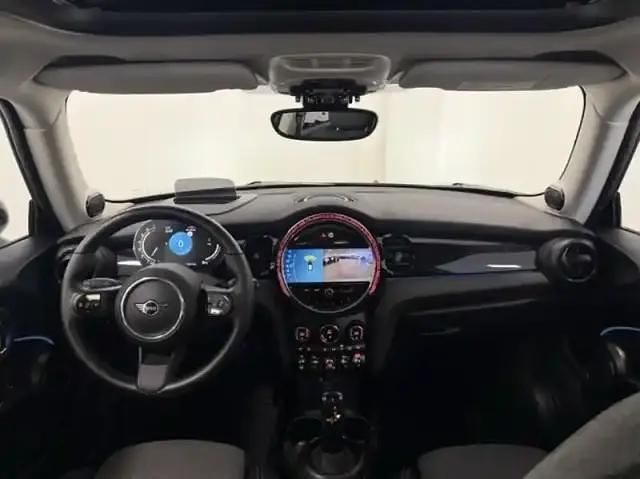 Occasion Mini Cooper Premium Plus 137 ch (100 kW) 2022 Argent Citadine