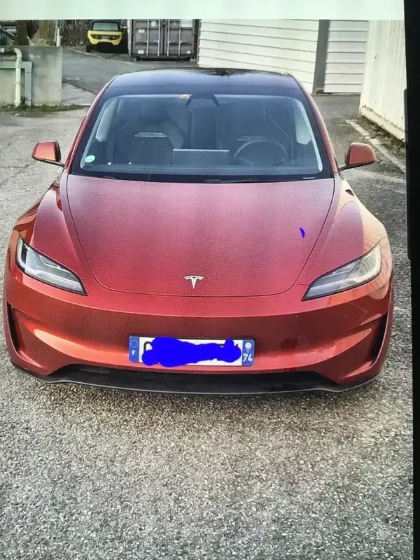 Rouge Utilisé 2024 Tesla Model 3 Performance Berline | 51 800 € - Image 1/4