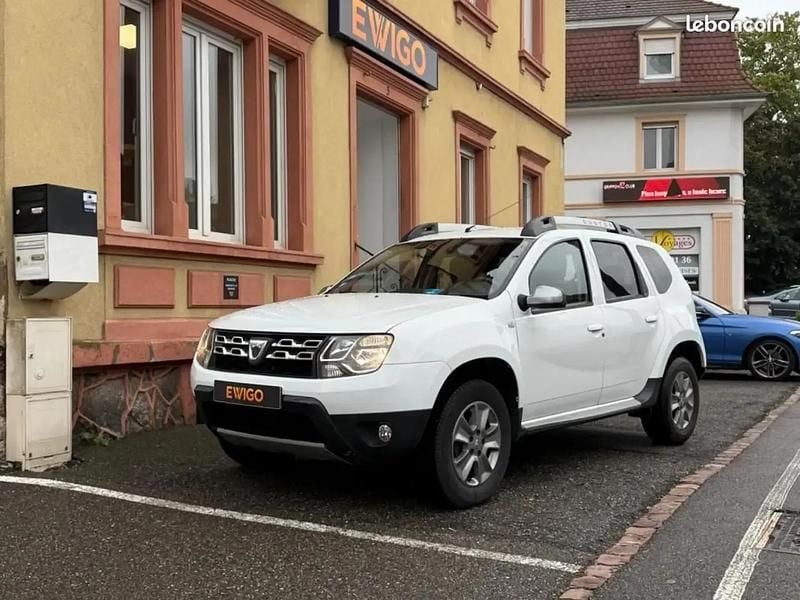 Blanc Utilisé 2016 Dacia Duster Ambiance SUV | 7 490 € (Bon prix) - Image 1/4