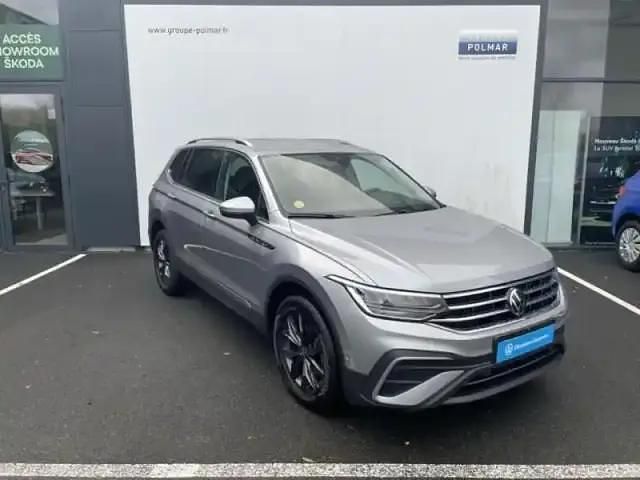 Gris pyrite métallisée Occasion 2024 VW Tiguan Allspace Life SUV | 39 990 € (Bon prix) - Image 1/4