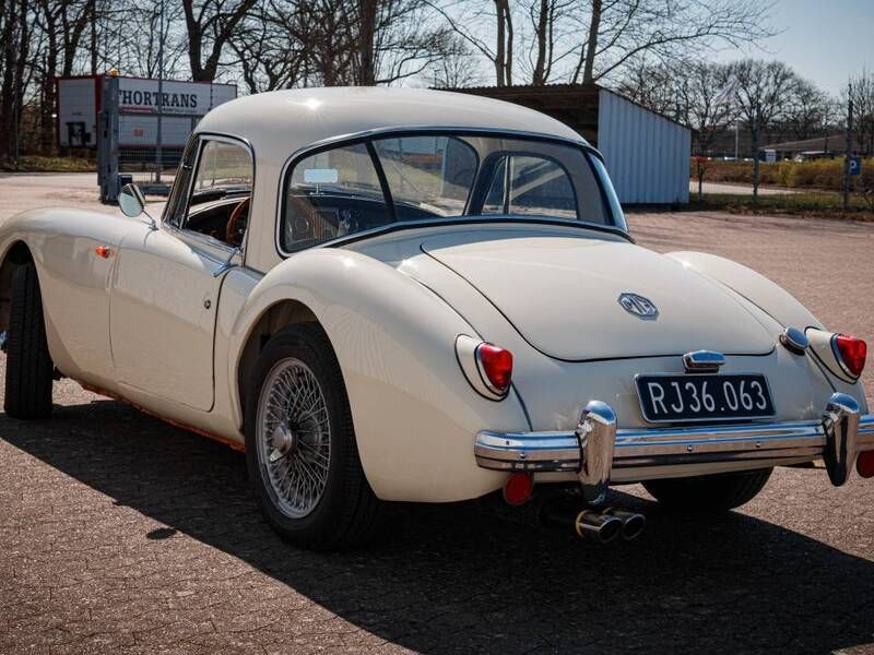 Occasion MG MGA 72 ch (52 kW) 1959 Rouge Coupé