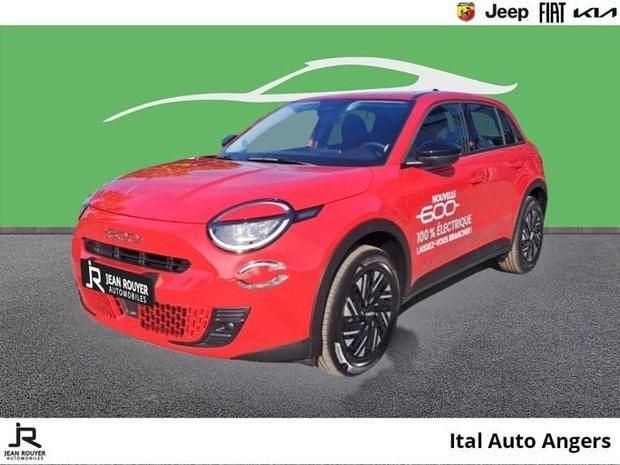 Rouge Utilisé 2025 Fiat 600E Red | 25 689 € (Prix juste) - Image 1/4