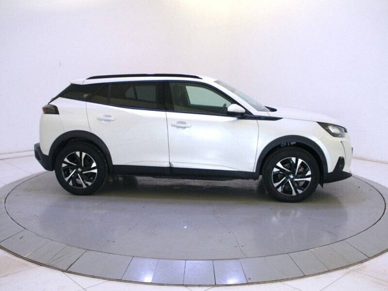 Occasion Peugeot e-2008 100 kW (136 ch) 2021 Blanc SUV