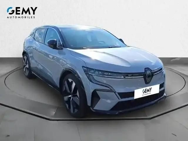 Gris kqj noir gne Occasion 2025 Renault Megane E-Tech Berline | 35 999 € - Image 1/4