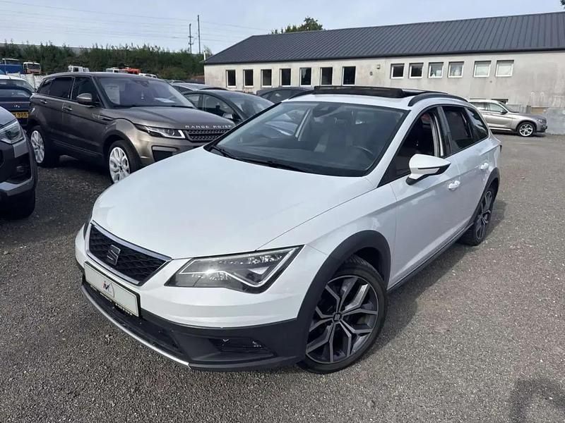 Blanc Utilisé 2017 Seat Leon X-Perience 4Drive Break | 14 900 € - Image 1/4