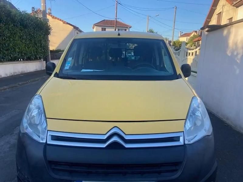 Jaune Occasion 2016 Citroën Berlingo Business Class Monospace | 3 900 € - Image 1/4