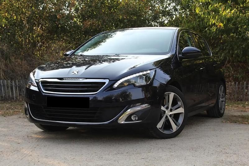 Mauve Occasion 2014 Peugeot 308 Berline | 9 990 € (Prix assez cher) - Image 1/4