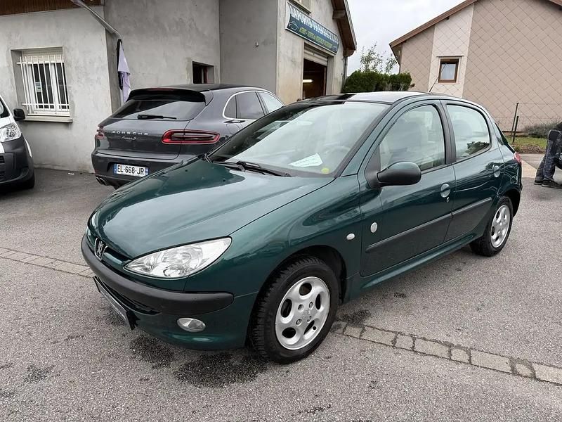 Vert Utilisé 2000 Peugeot 206 Roland Garros Berline | 2 900 € - Image 1/4