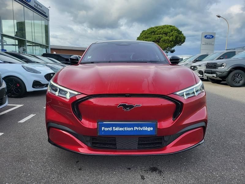 Rouge Utilisé 2021 Ford Mustang Mach-E Extended Range SUV | 41 180 € (Prix juste) - Image 1/4