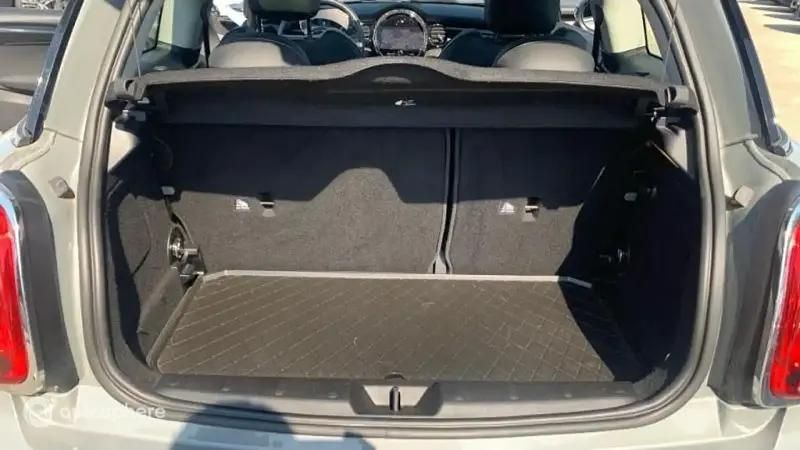 Image 2/4