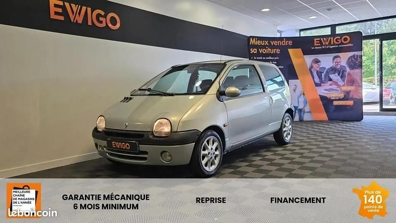 Gris Utilisé 2000 Renault Twingo Privilege Citadine | 3 990 € (Bon prix) - Image 1/4