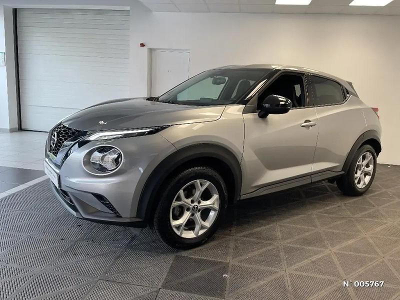 Gris Utilisé 2024 Nissan Juke N-Connecta SUV | 21 900 € (Bon prix) - Image 1/4