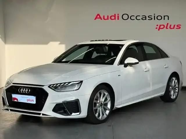 Blanc ibis Utilisé 2022 Audi A4 S-Line Berline | 32 990 € - Image 1/4