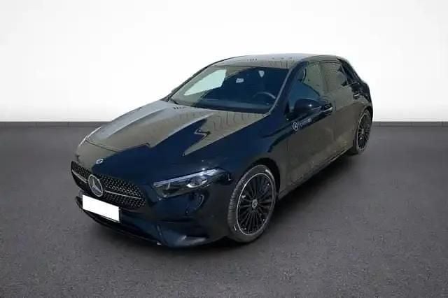 Noir cosmos Utilisé 2025 Mercedes A250 Berline | 44 990 € - Image 1/4