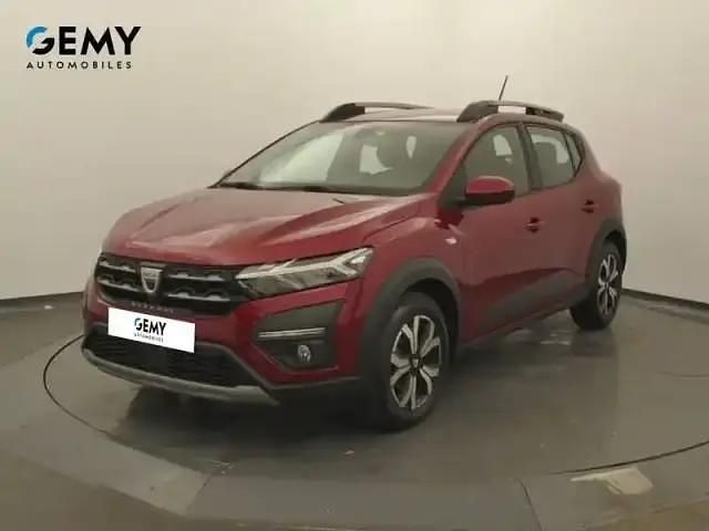 Rouge fusion Occasion 2022 Dacia Sandero Berline | 14 290 € (Prix assez cher) - Image 1/4