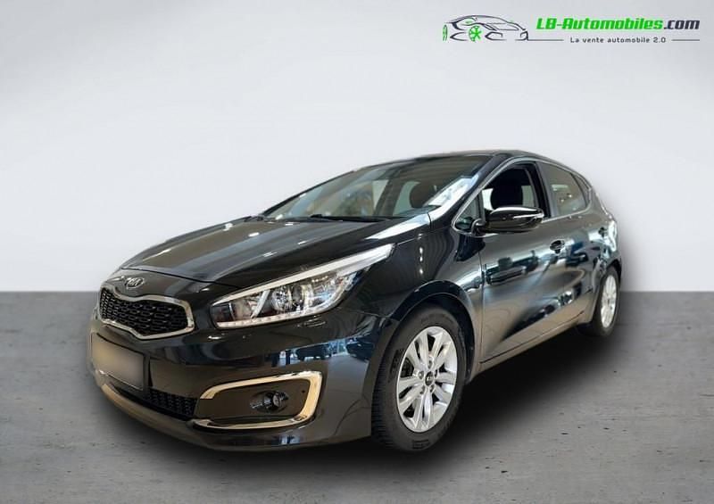 Utilisé 2017 Kia Ceed Berline | 18 400 € (Prix juste) - Image 1/4