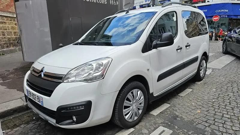 Blanc Utilisé 2017 Citroën Berlingo XTR Monospace | 12 490 € (Bon prix) - Image 1/4