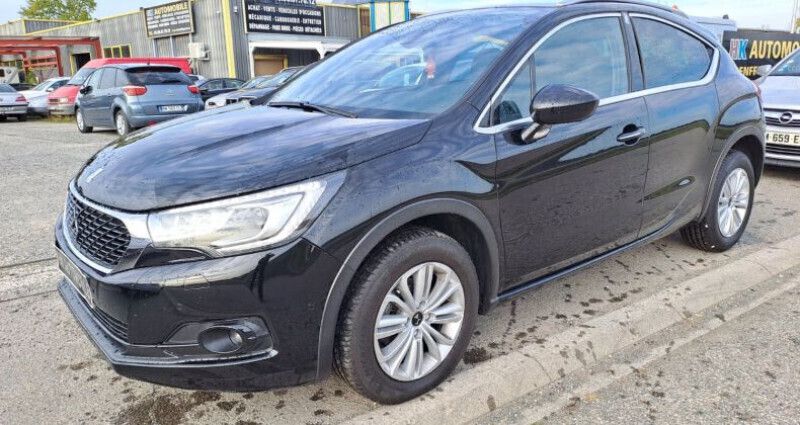Noir Utilisé 2016 Citroën DS4 Citadine | 11 990 € - Image 1/4
