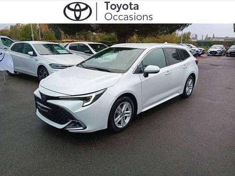 Utilisé 2023 Toyota Corolla Design | 24 990 € (Prix juste) - Image 1/1