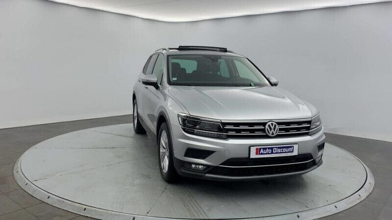 Gris Utilisé 2020 VW Tiguan SUV | 28 599 € (Prix juste) - Image 1/4