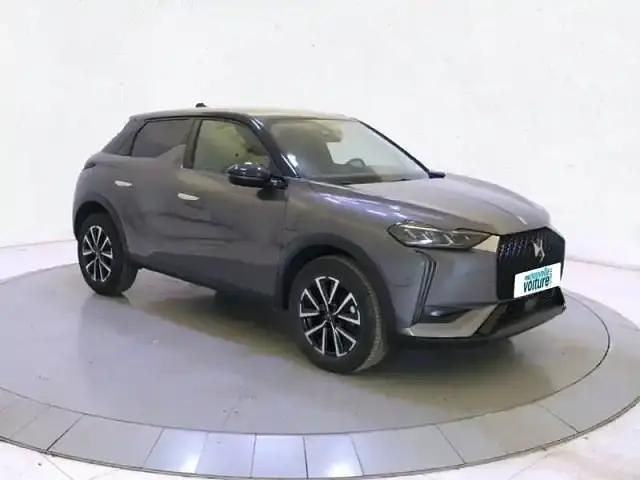 Occasion DS Automobiles DS3 Bastille 100 ch (73 kW) 2024 Gris Citadine