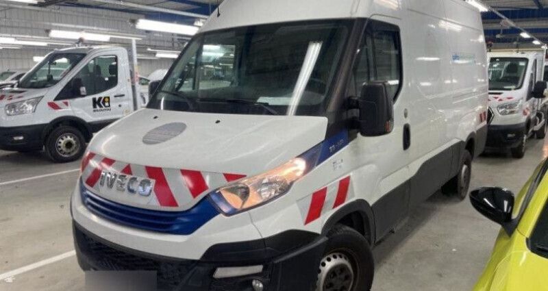 Utilisé 2019 Iveco Daily Berline | 15 990 € - Image 1/4