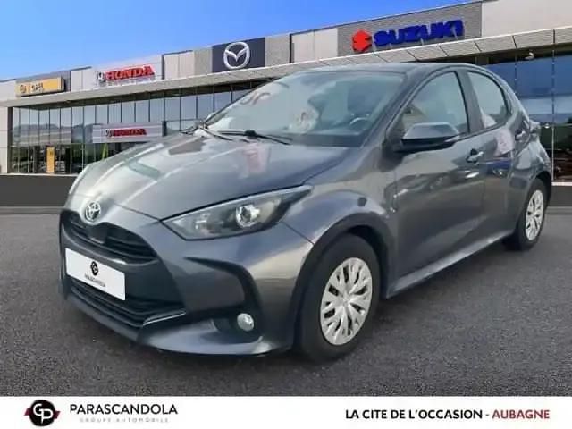 Blanc Occasion 2023 Toyota Yaris Hybrid Business Edition Berline | 18 990 € (Prix juste) - Image 1/4