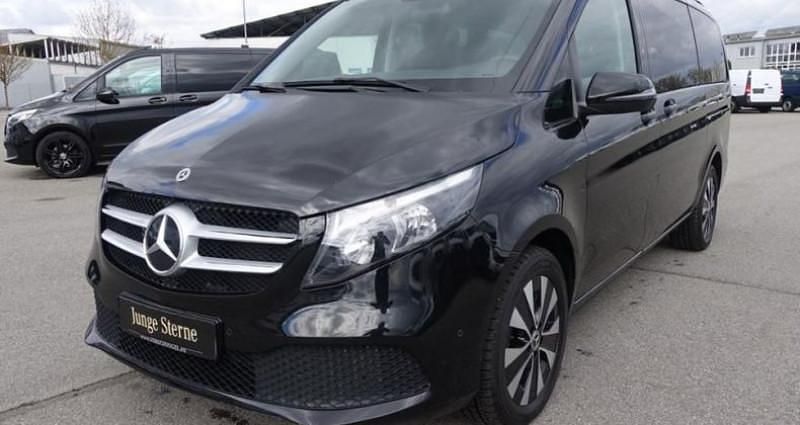 Utilisé 2021 Mercedes V220 Monospace | 52 900 € (Prix juste) - Image 1/4