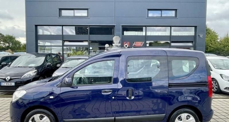 Bleu Utilisé 2013 Dacia Dokker Lauréate Van | 7 990 € (Prix assez cher) - Image 1/4