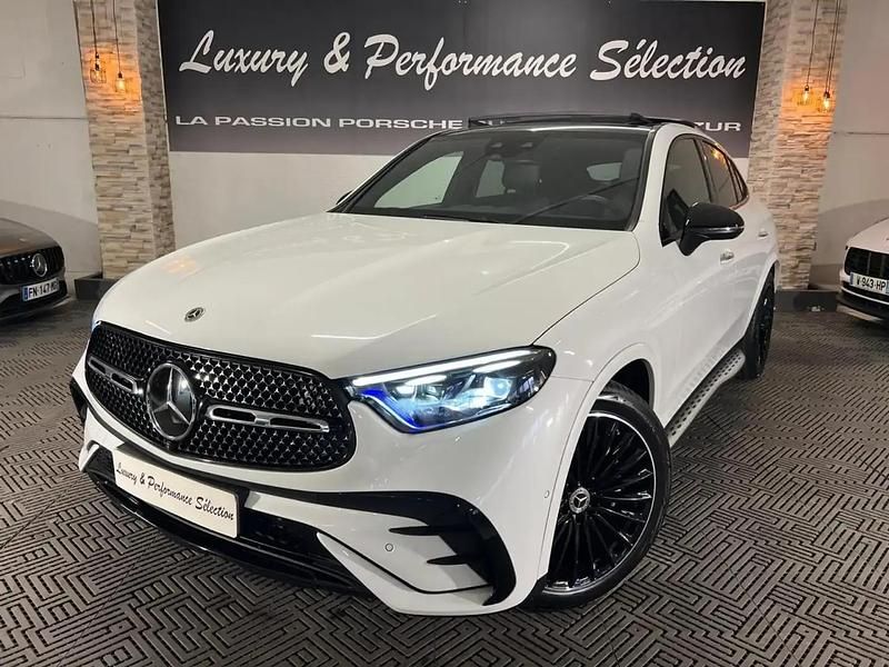 Blanc Utilisé 2024 Mercedes 450 AMG line Coupé | 98 990 € - Image 1/4