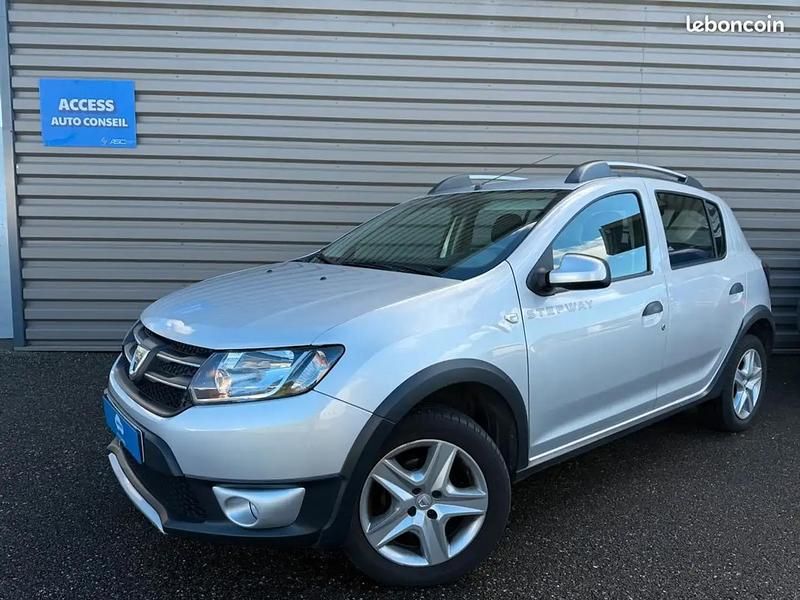 Gris Occasion 2015 Dacia Sandero Prestige SUV | 7 990 € (Prix juste) - Image 1/4