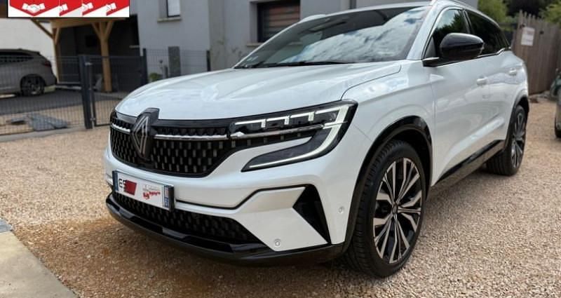 Blanc Utilisé 2023 Renault Austral Iconic SUV | 30 990 € (Bon prix) - Image 1/4
