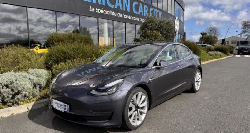 Gris Utilisé 2020 Tesla Model 3 Long Range Berline | 32 490 € (Prix assez cher) - Image 1/4