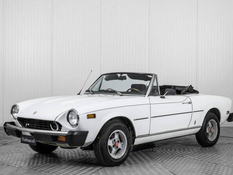 Blanc Utilisé 1977 Fiat 124 Spider Cabriolet | 10 900 € - Image 1/4