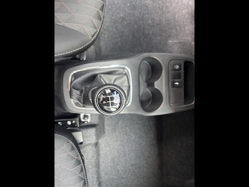 Image 3/4