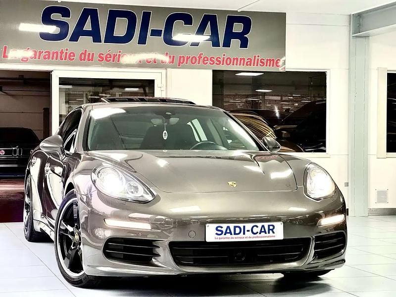 Gris Occasion 2015 Porsche Panamera S Berline | 37 990 € - Image 1/4