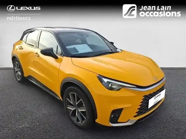 Occasion Lexus LBX 2024 Jaune SUV