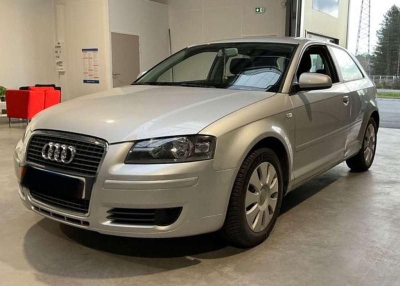 Occasion Audi A3 Ambiente 106 ch (77 kW) 2008 Gris Citadine