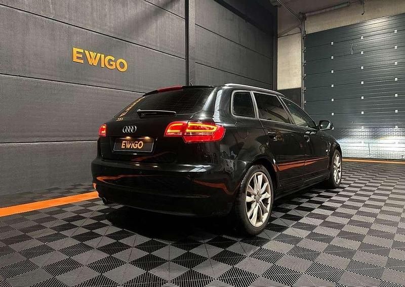 Occasion Audi A3 Ambiente 106 ch (77 kW) 2011 Noir Berline