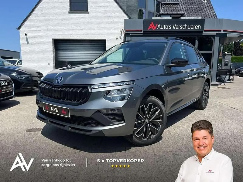Gris Nouvelle 2025 Skoda Kamiq Selection SUV | 26 990 € (Prix assez cher) - Image 1/4