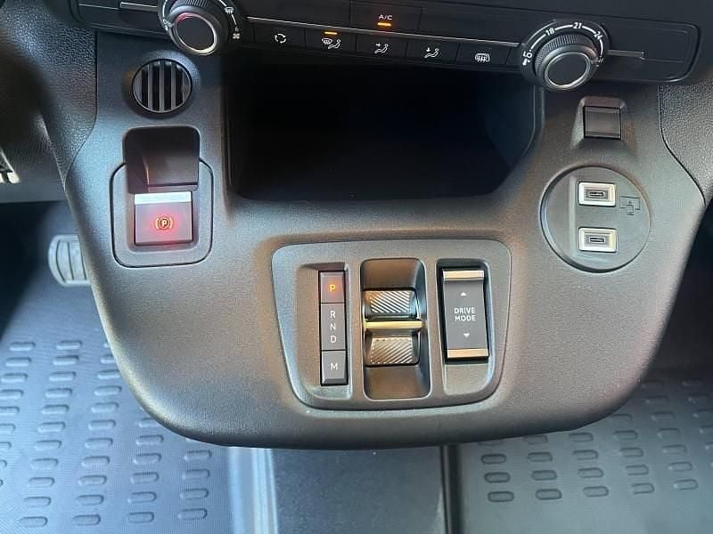 Nouvelle Fiat Doblò Connect 131 ch (96 kW) 2026 Blanc icy Monospace