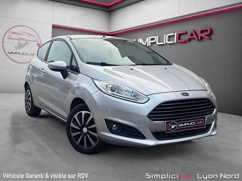 Gris Occasion 2016 Ford Fiesta Citadine | 6 180 € (Bon prix) - Image 1/4