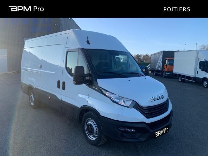 Utilisé 2022 Iveco Daily Berline | 31 080 € - Image 1/4