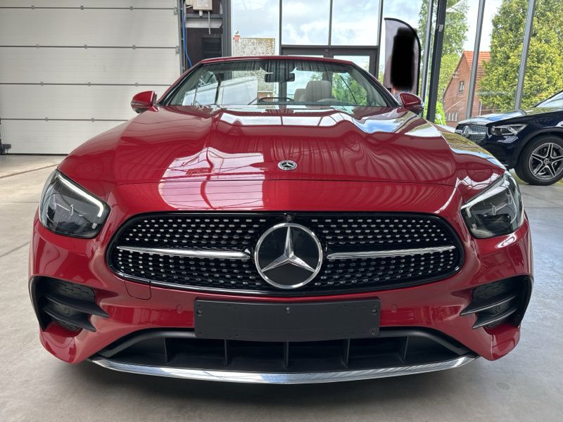 Rouge Utilisé 2022 Mercedes E200 AMG line Cabriolet | 27 500 € - Image 1/1