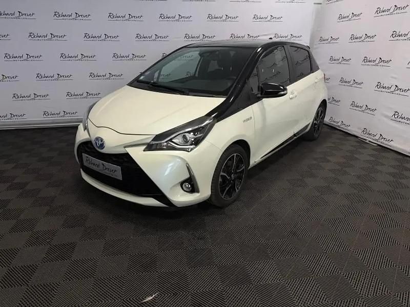 Blanc Utilisé 2018 Toyota Yaris Berline | 14 990 € - Image 1/4