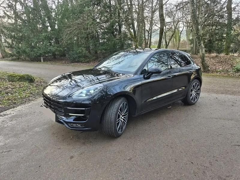 Noir Occasion 2018 Porsche Macan Turbo Performance Package SUV | 49 500 € (Super prix) - Image 1/4